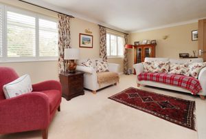 Living room- click for photo gallery